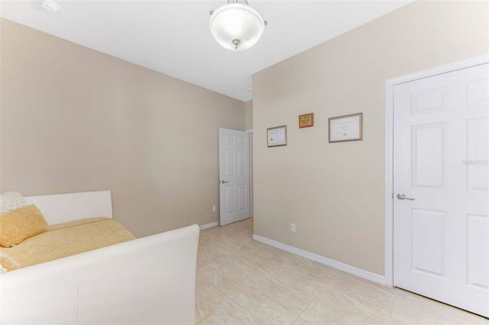 Image No.26-3 Bed Property for sale