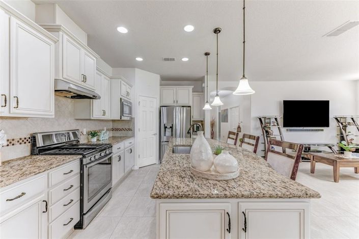 Image No.8-3 Bed Property for sale