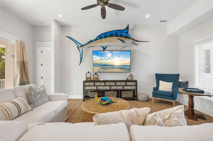 Image No.10-5 Bed Property for sale