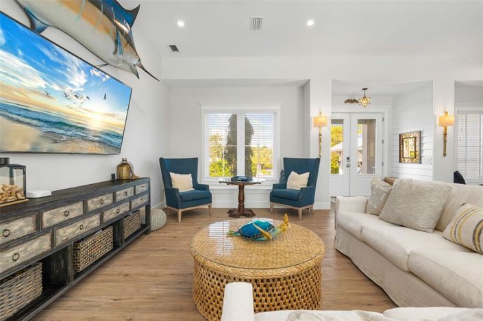 Image No.11-5 Bed Property for sale