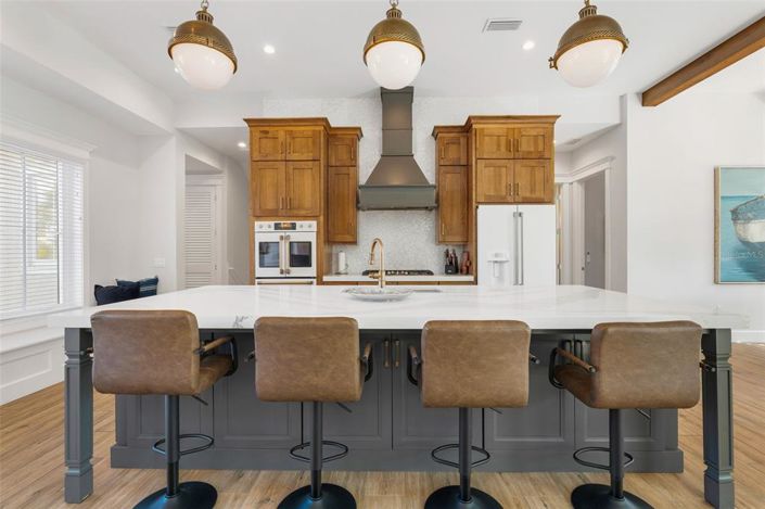 Image No.13-5 Bed Property for sale