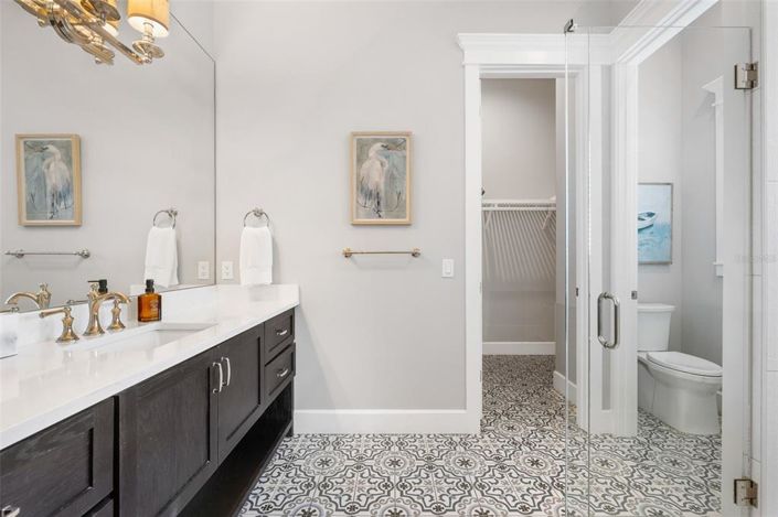 Image No.30-5 Bed Property for sale