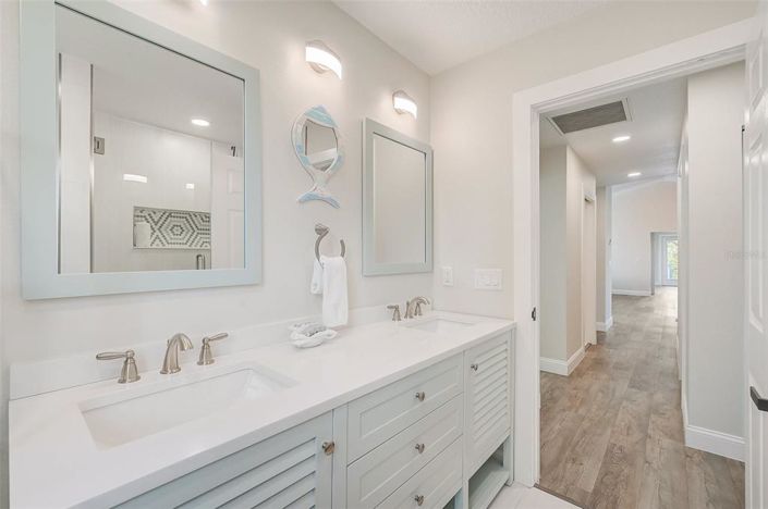 Image No.35-4 Bed Property for sale