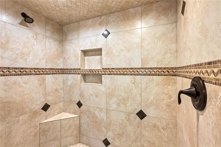 Image No.30-3 Bed Property for sale