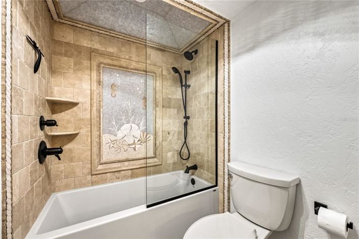 Image No.37-3 Bed Property for sale