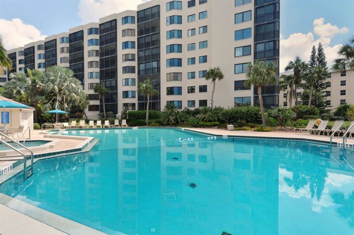 Image No.49-3 Bed Property for sale