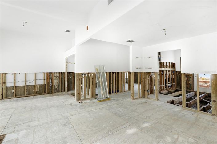 Image No.12-3 Bed Property for sale