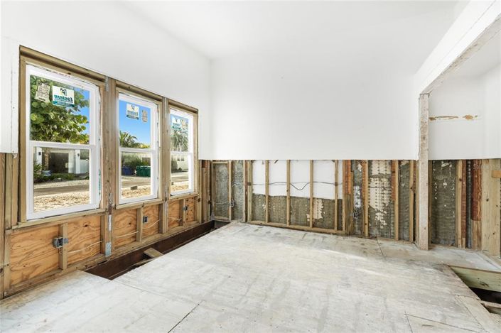 Image No.15-3 Bed Property for sale