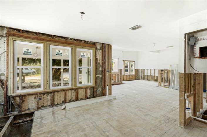 Image No.17-3 Bed Property for sale