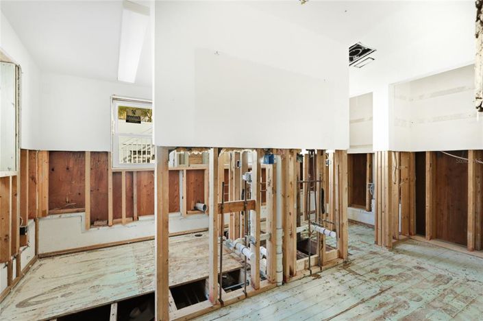 Image No.22-3 Bed Property for sale