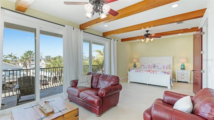 Image No.30-5 Bed Property for sale