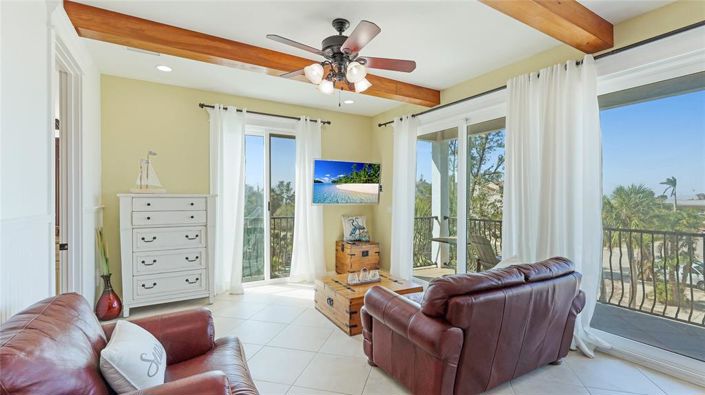 Image No.32-5 Bed Property for sale