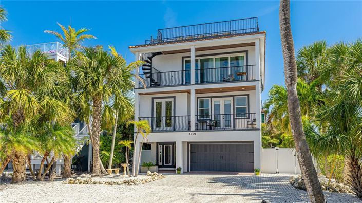 Image No.55-5 Bed Property for sale