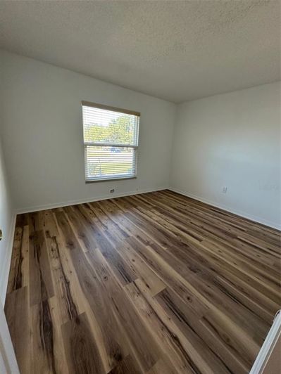 Image No.25-3 Bed Property for sale