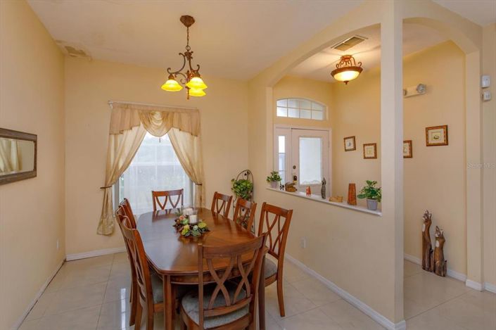 Image No.3-Propriété de 5 chambres à vendre à Davenport