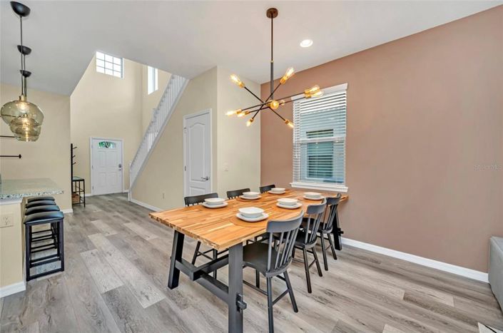 Image No.16-6 Bed Property for sale