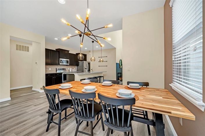 Image No.19-6 Bed Property for sale