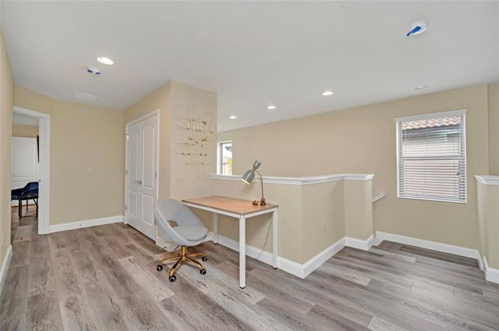 Image No.24-6 Bed Property for sale