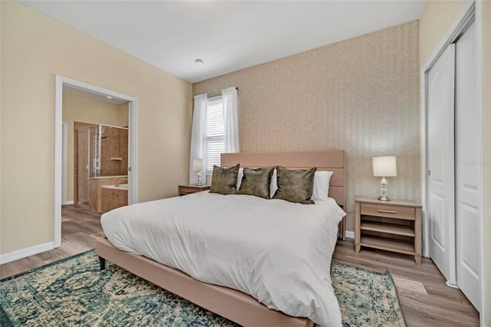 Image No.25-6 Bed Property for sale