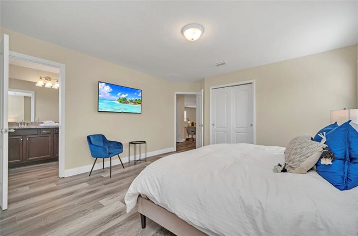 Image No.33-6 Bed Property for sale