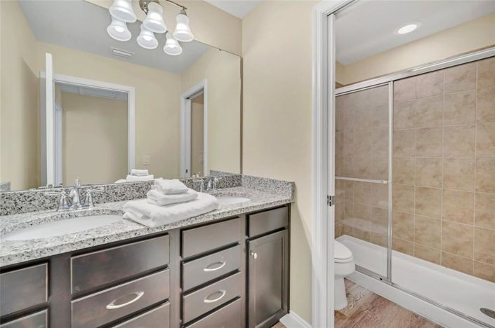 Image No.38-6 Bed Property for sale