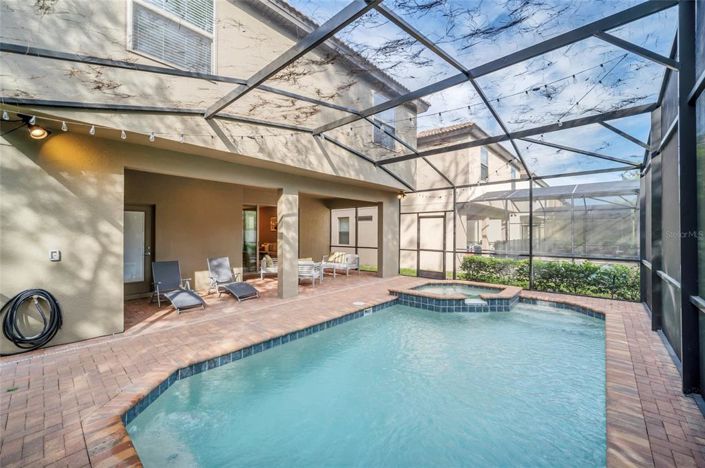 Image No.57-6 Bed Property for sale