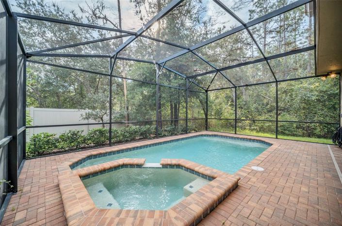 Image No.59-6 Bed Property for sale