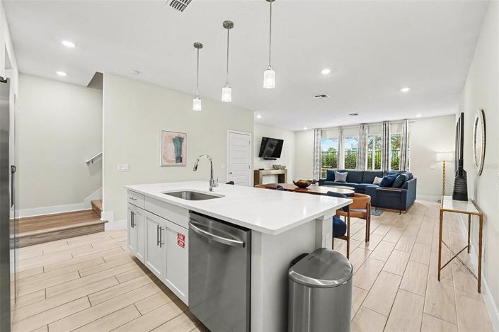 Image No.11-3 Bed Townhouse for sale