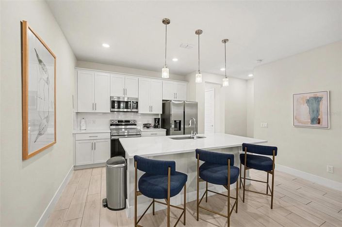 Image No.13-3 Bed Townhouse for sale