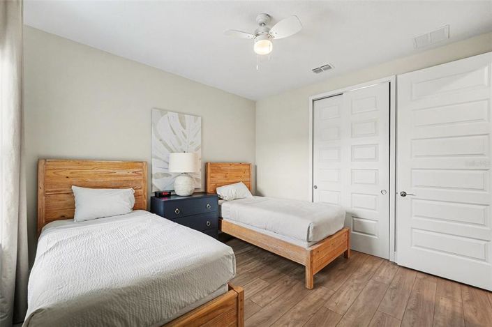 Image No.26-3 Bed Townhouse for sale