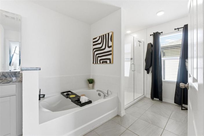 Image No.41-5 Bed Property for sale