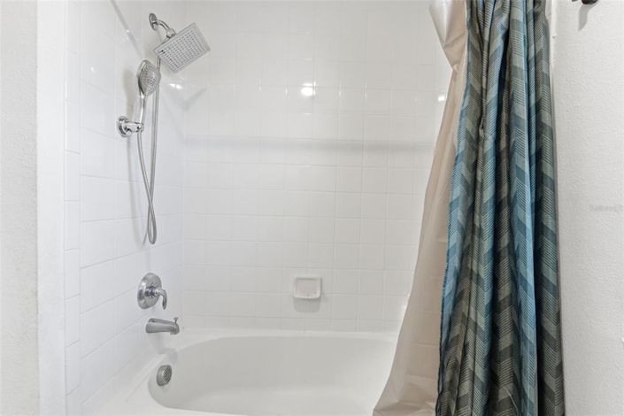 Image No.58-5 Bed Property for sale