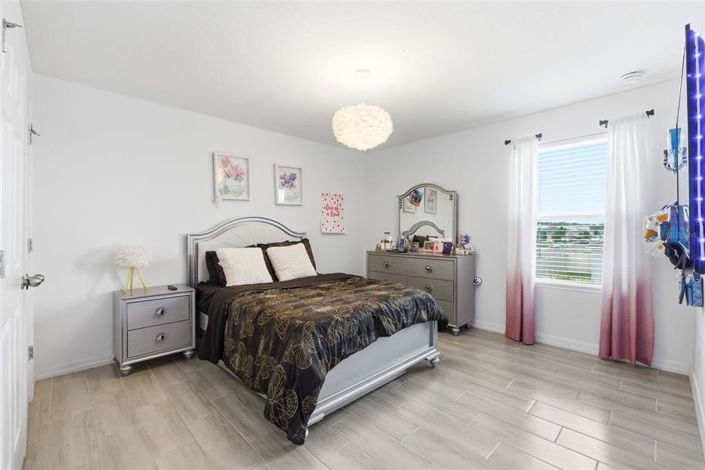 Image No.59-5 Bed Property for sale