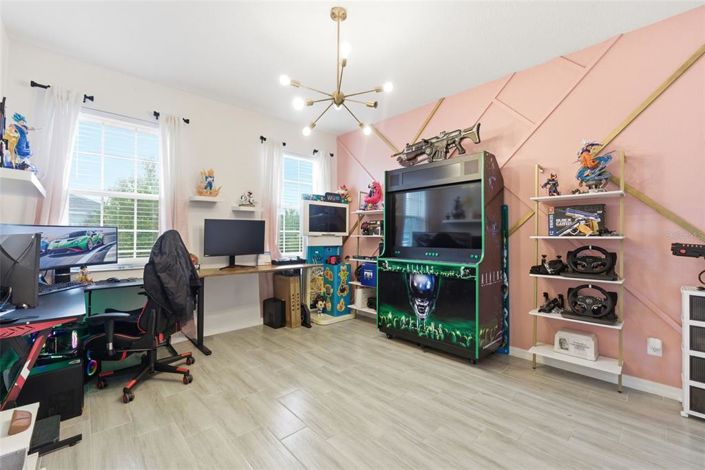 Image No.7-5 Bed Property for sale