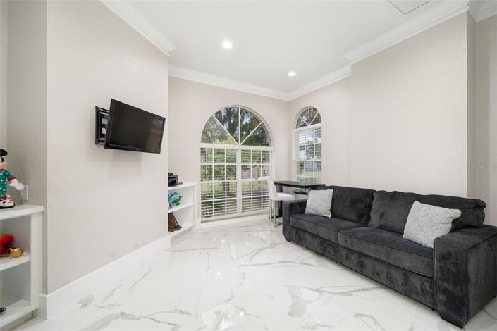 Image No.15-4 Bed Property for sale