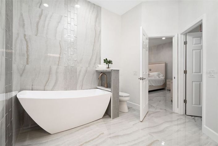 Image No.20-4 Bed Property for sale