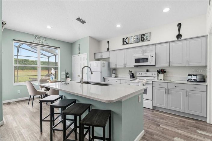 Image No.9-4 Bed Property for sale