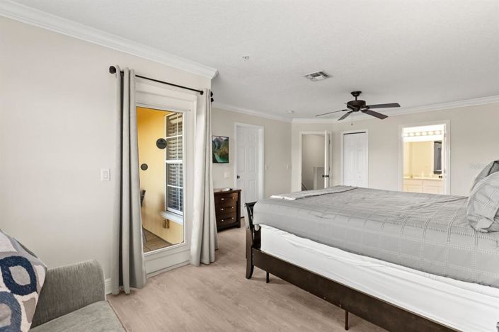 Image No.18-3 Bed Townhouse for sale