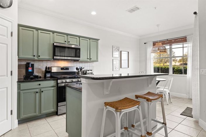 Image No.9-3 Bed Townhouse for sale