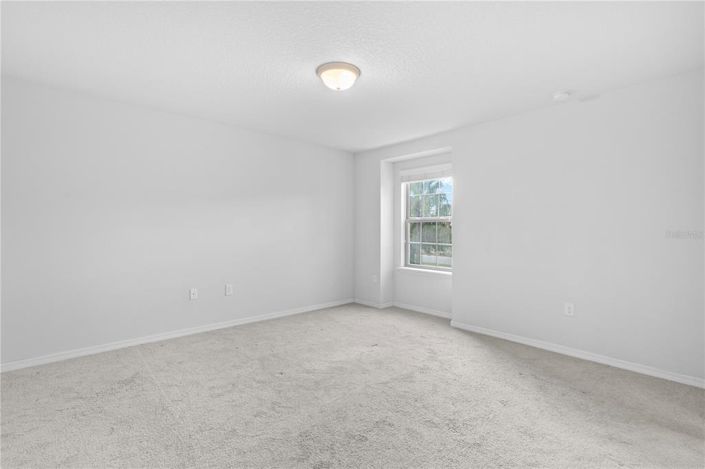 Image No.25-4 Bed Townhouse for sale