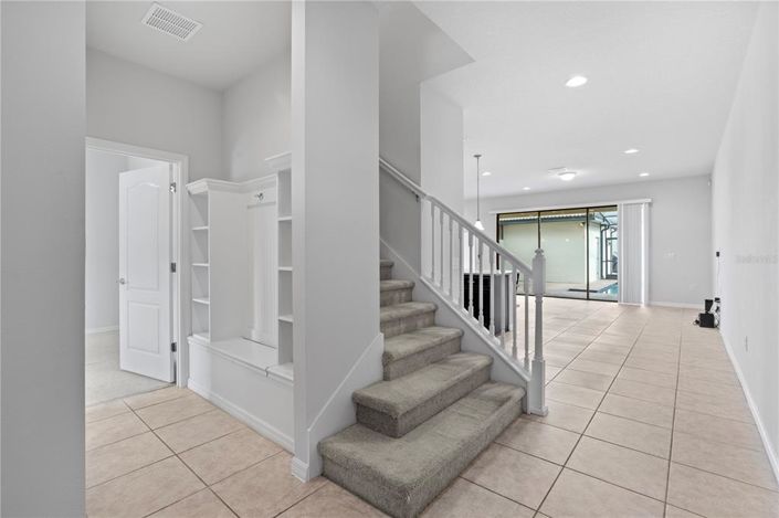 Image No.3-4 Bed Townhouse for sale