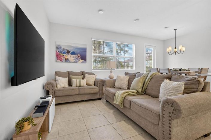 Image No.20-3 Bed Townhouse for sale