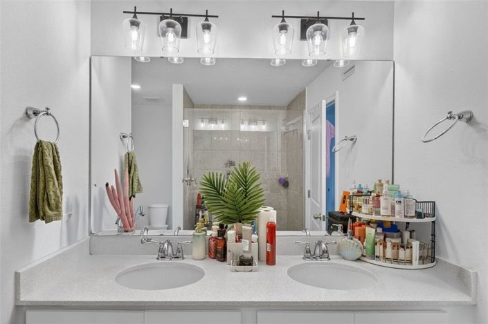 Image No.27-3 Bed Townhouse for sale