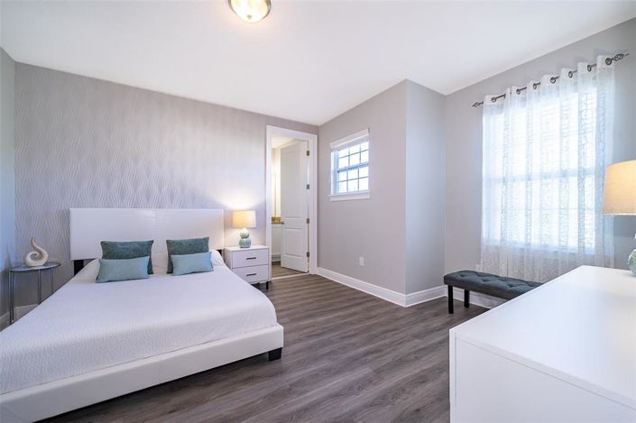 Image No.21-6 Bed Property for sale