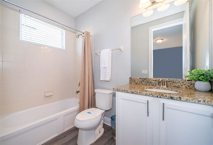 Image No.25-6 Bed Property for sale