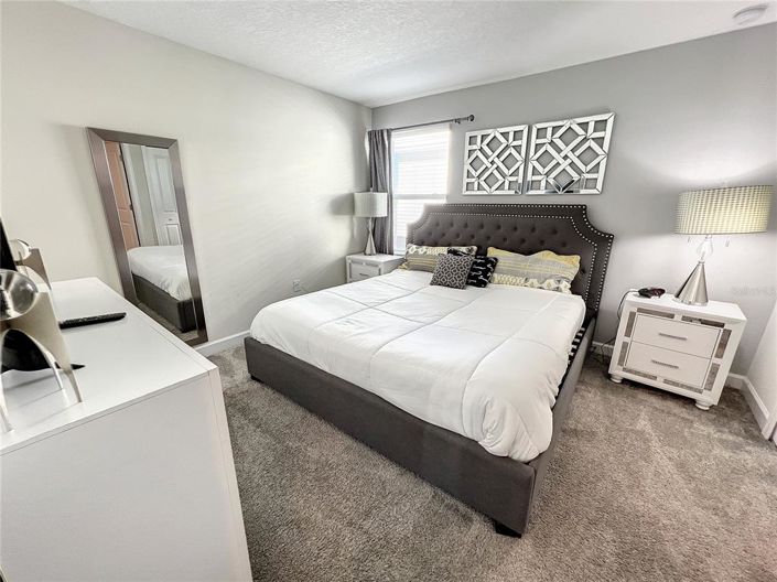 Image No.25-8 Bed Property for sale