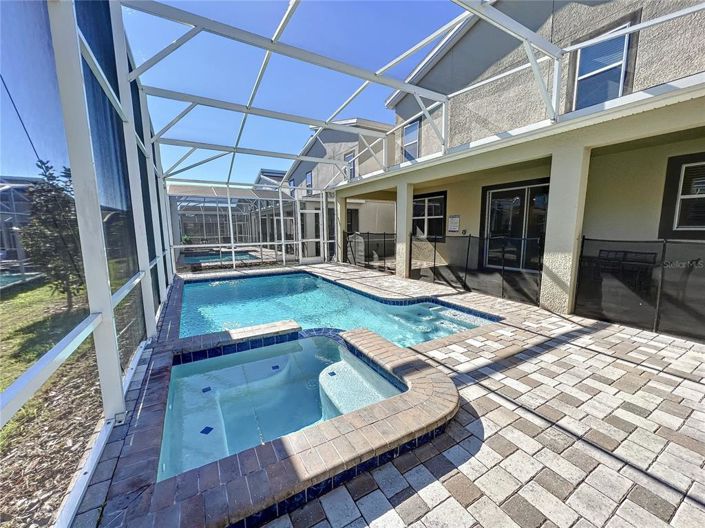 Image No.42-8 Bed Property for sale