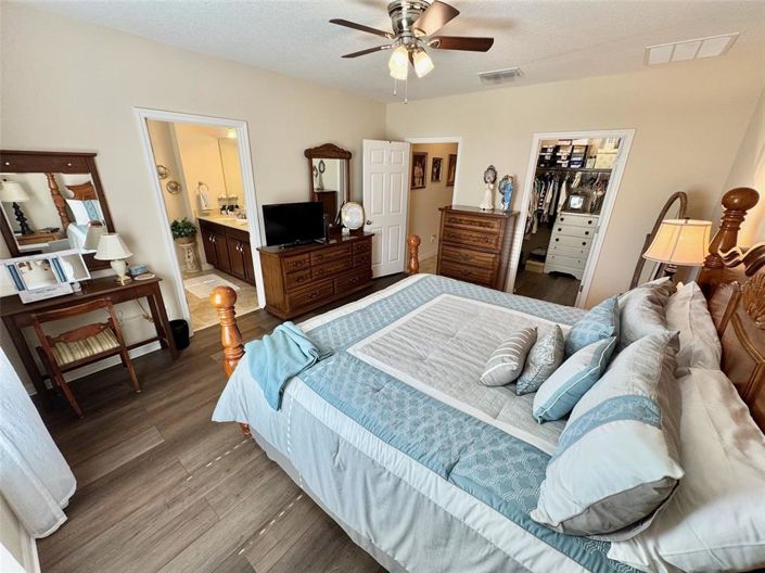 Image No.21-4 Bed Property for sale