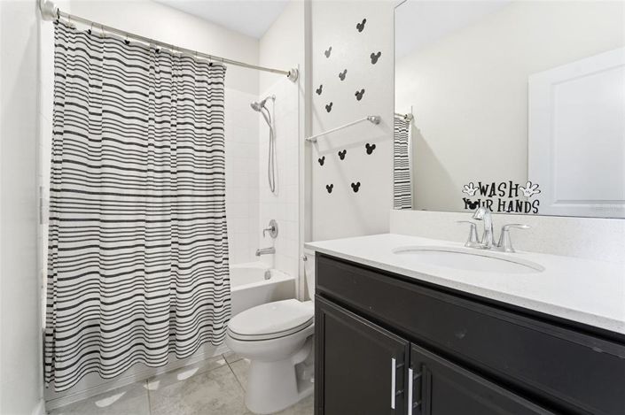 Image No.26-3 Bed Townhouse for sale