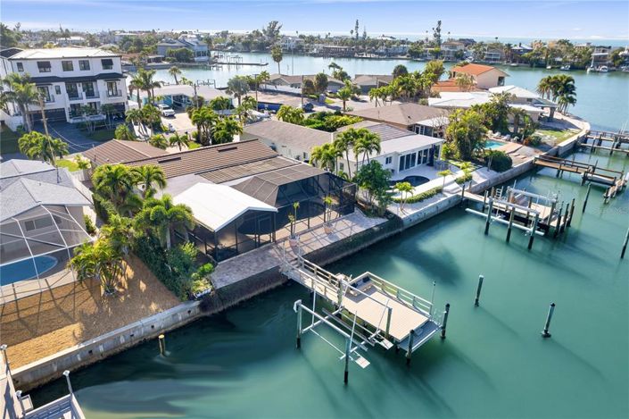 Image No.36-3 Bed Property for sale